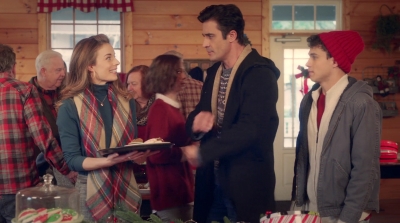 A_Taste_Of_Christmas_mp46131.jpg