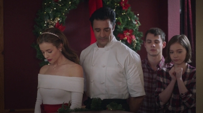 A_Taste_Of_Christmas_mp47952.jpg