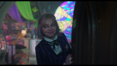 Wednesday_S02E01_mkv1009.jpg