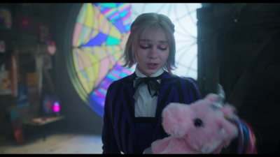 Wednesday_S02E01_mkv1166.jpg
