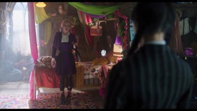 Wednesday_S02E02_mkv4045.jpg