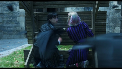 Wednesday_S02E04_mkv1502.jpg