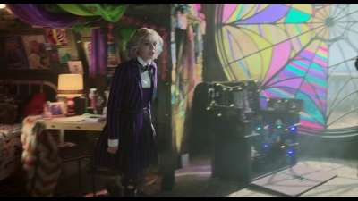 Wednesday_S02E05_mkv0569.jpg