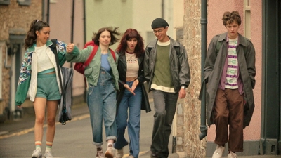 A_Good_Girls_Guide_to_Murder_S01E01_mkv0118.jpg