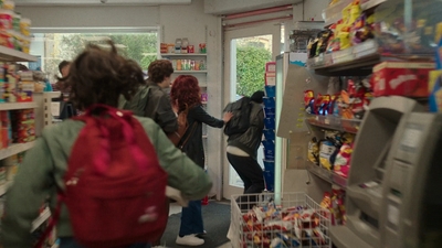 A_Good_Girls_Guide_to_Murder_S01E01_mkv0204.jpg