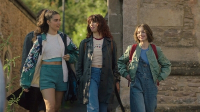 A_Good_Girls_Guide_to_Murder_S01E01_mkv0221.jpg