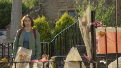 A_Good_Girls_Guide_to_Murder_S01E01_mkv0241.jpg