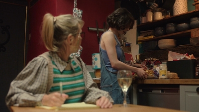 A_Good_Girls_Guide_to_Murder_S01E01_mkv0295.jpg