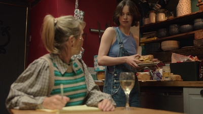 A_Good_Girls_Guide_to_Murder_S01E01_mkv0297.jpg