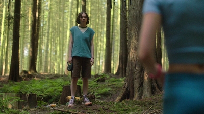 A_Good_Girls_Guide_to_Murder_S01E01_mkv0881.jpg
