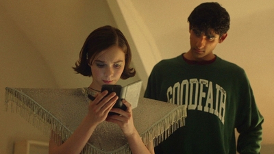 A_Good_Girls_Guide_to_Murder_S01E01_mkv2210.jpg