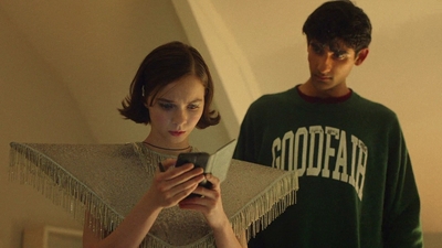 A_Good_Girls_Guide_to_Murder_S01E01_mkv2211.jpg