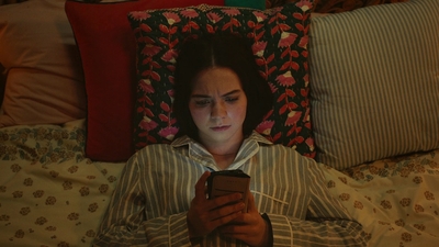 A_Good_Girls_Guide_to_Murder_S01E01_mkv2300.jpg