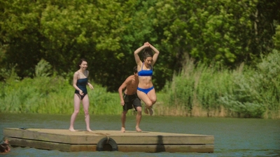 A_Good_Girls_Guide_to_Murder_S01E02_mkv3536.jpg