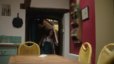 A_Good_Girls_Guide_to_Murder_S01E02_mkv4114.jpg
