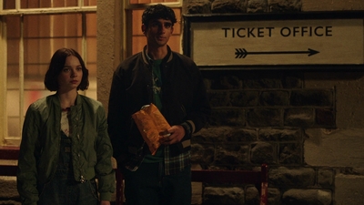 A_Good_Girls_Guide_to_Murder_S01E02_mkv4413.jpg
