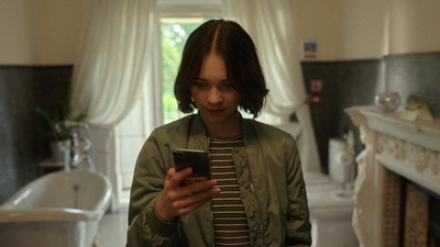 A_Good_Girls_Guide_to_Murder_S01E04_mkv0706.jpg