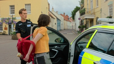 A_Good_Girls_Guide_to_Murder_S01E04_mkv1091.jpg