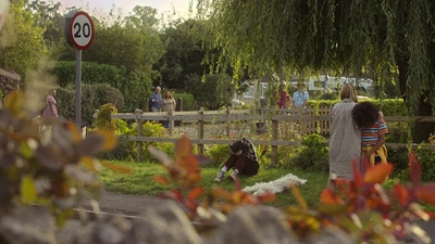 A_Good_Girls_Guide_to_Murder_S01E05_mkv4024.jpg