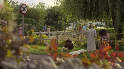 A_Good_Girls_Guide_to_Murder_S01E05_mkv4026.jpg