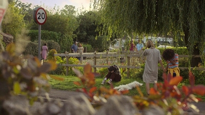 A_Good_Girls_Guide_to_Murder_S01E05_mkv4028.jpg