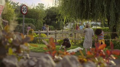 A_Good_Girls_Guide_to_Murder_S01E05_mkv4029.jpg