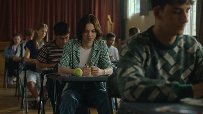 A_Good_Girls_Guide_to_Murder_S01E05_mkv4464.jpg